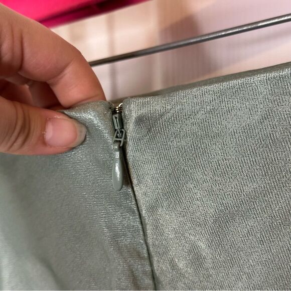 & Other Stories Sage Green Satin Mini Skirt Revolve Girly Chic Glam Soft Girl - Picture 5 of 9